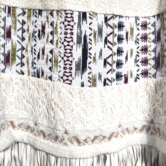 Miss Me Boho Western Cowgirl Aztec Fringed Vest Size Large - Picture 3 of 8